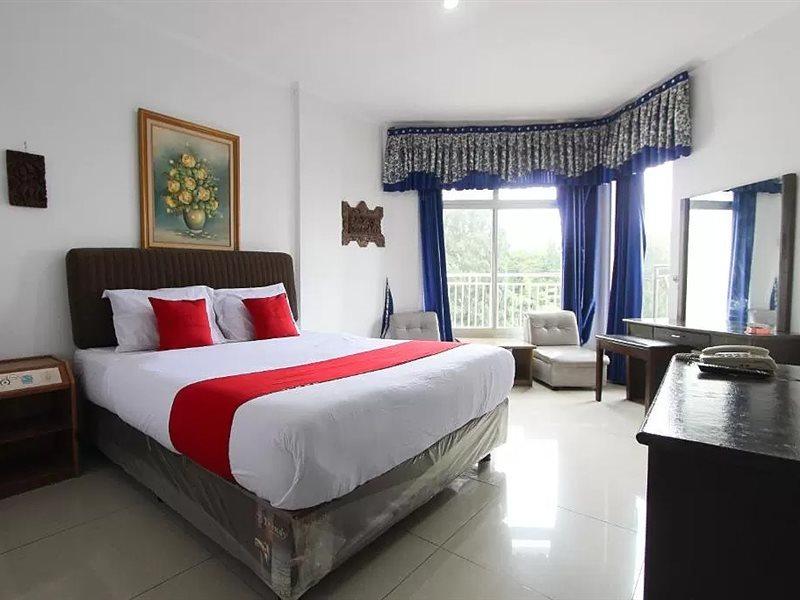 Oyo 90028 Hotel Victory باتو المظهر الخارجي الصورة