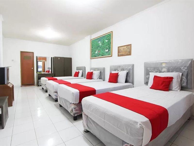Oyo 90028 Hotel Victory باتو المظهر الخارجي الصورة