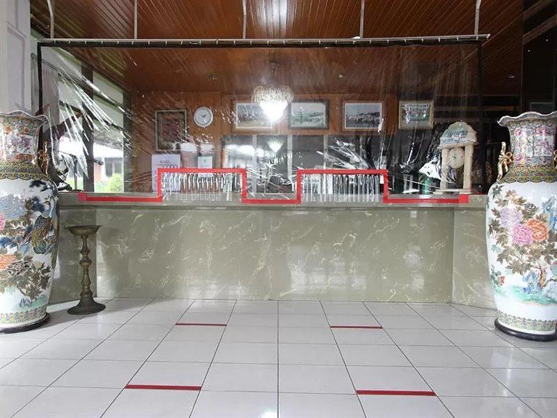 Oyo 90028 Hotel Victory باتو المظهر الخارجي الصورة