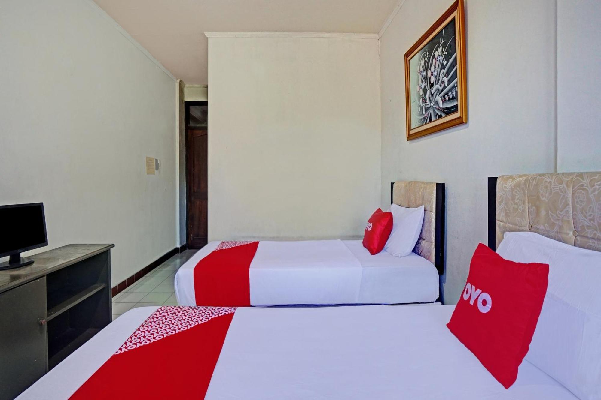 Oyo 90028 Hotel Victory باتو المظهر الخارجي الصورة