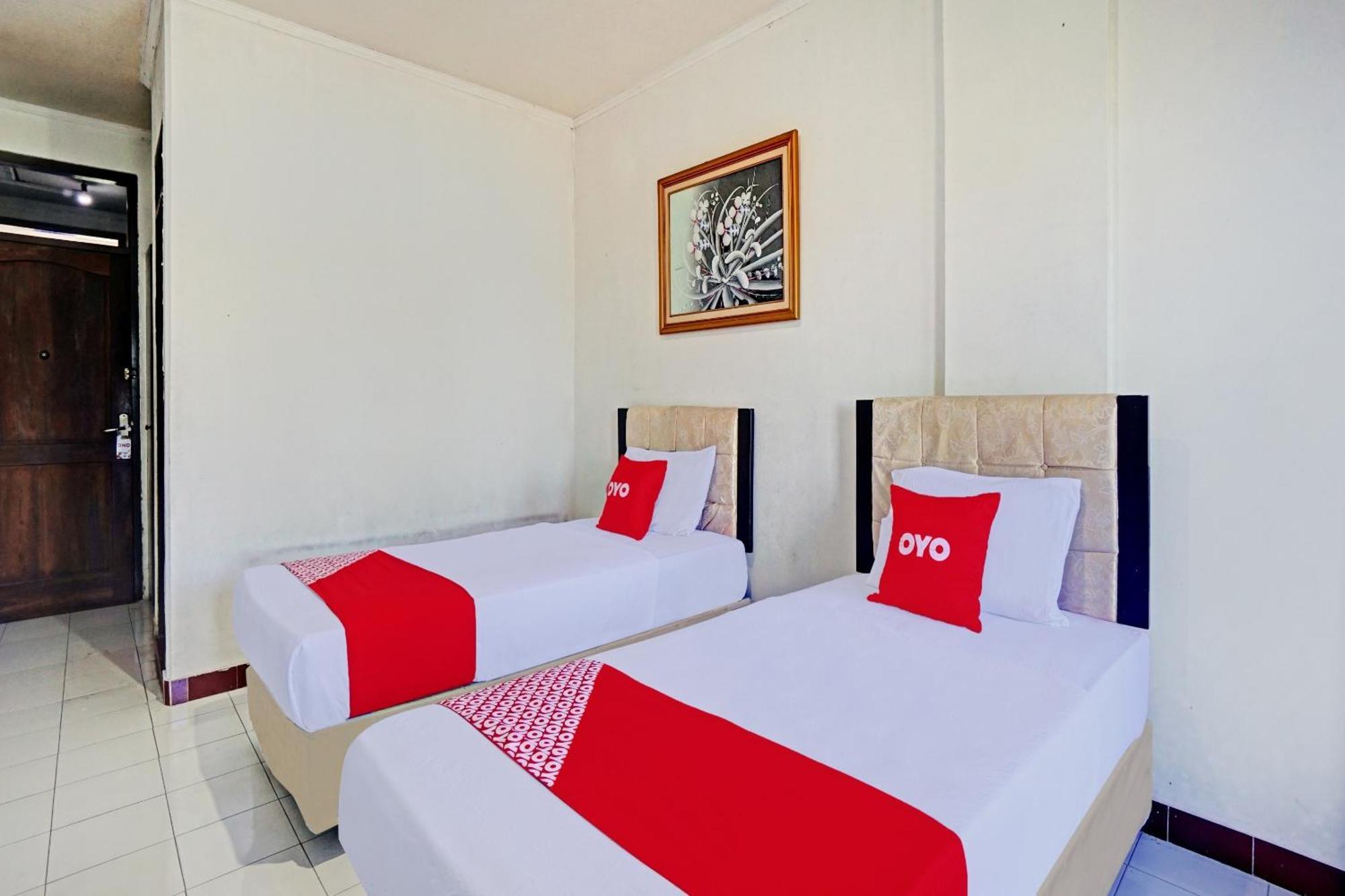 Oyo 90028 Hotel Victory باتو المظهر الخارجي الصورة