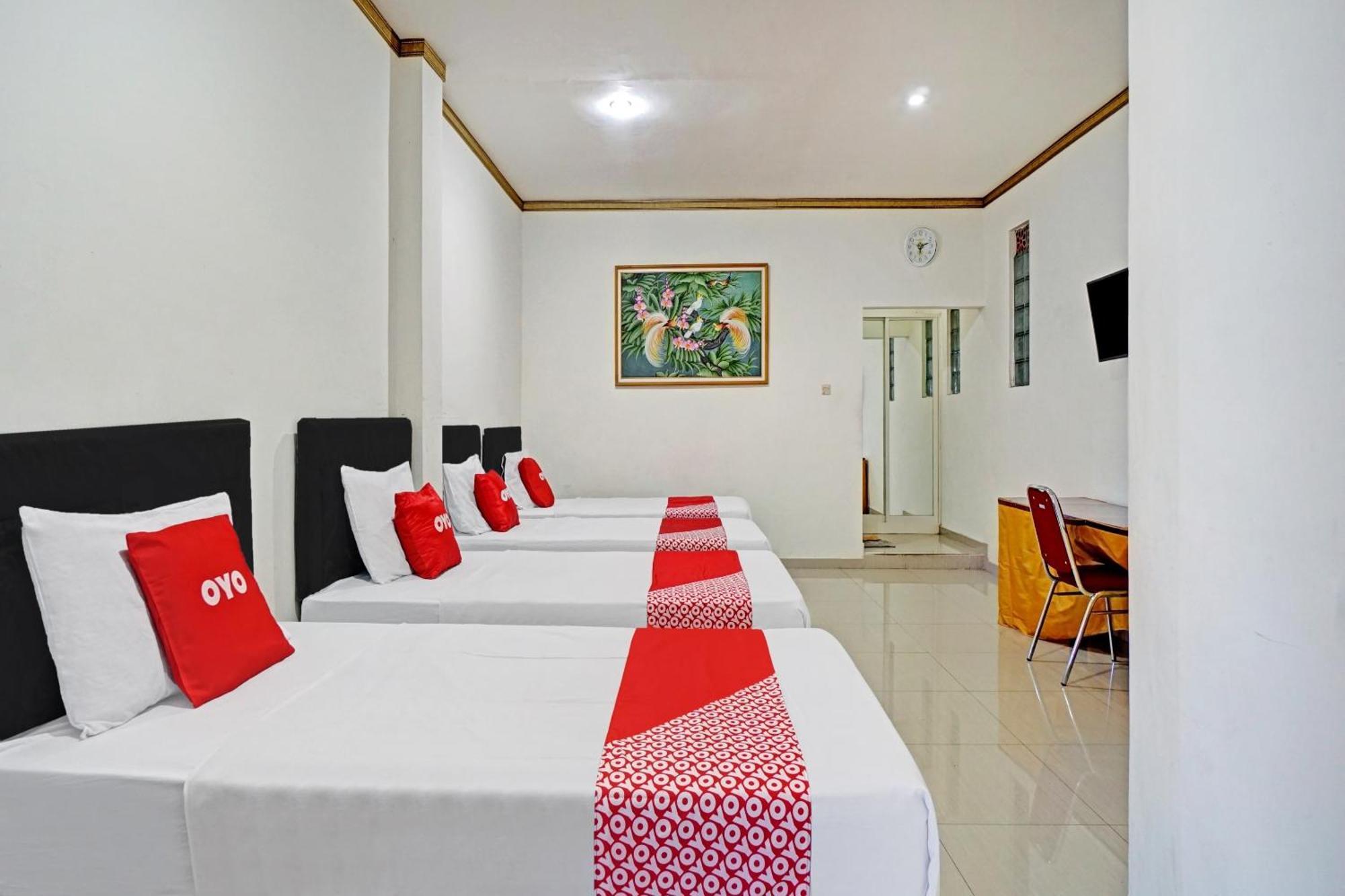 Oyo 90028 Hotel Victory باتو المظهر الخارجي الصورة