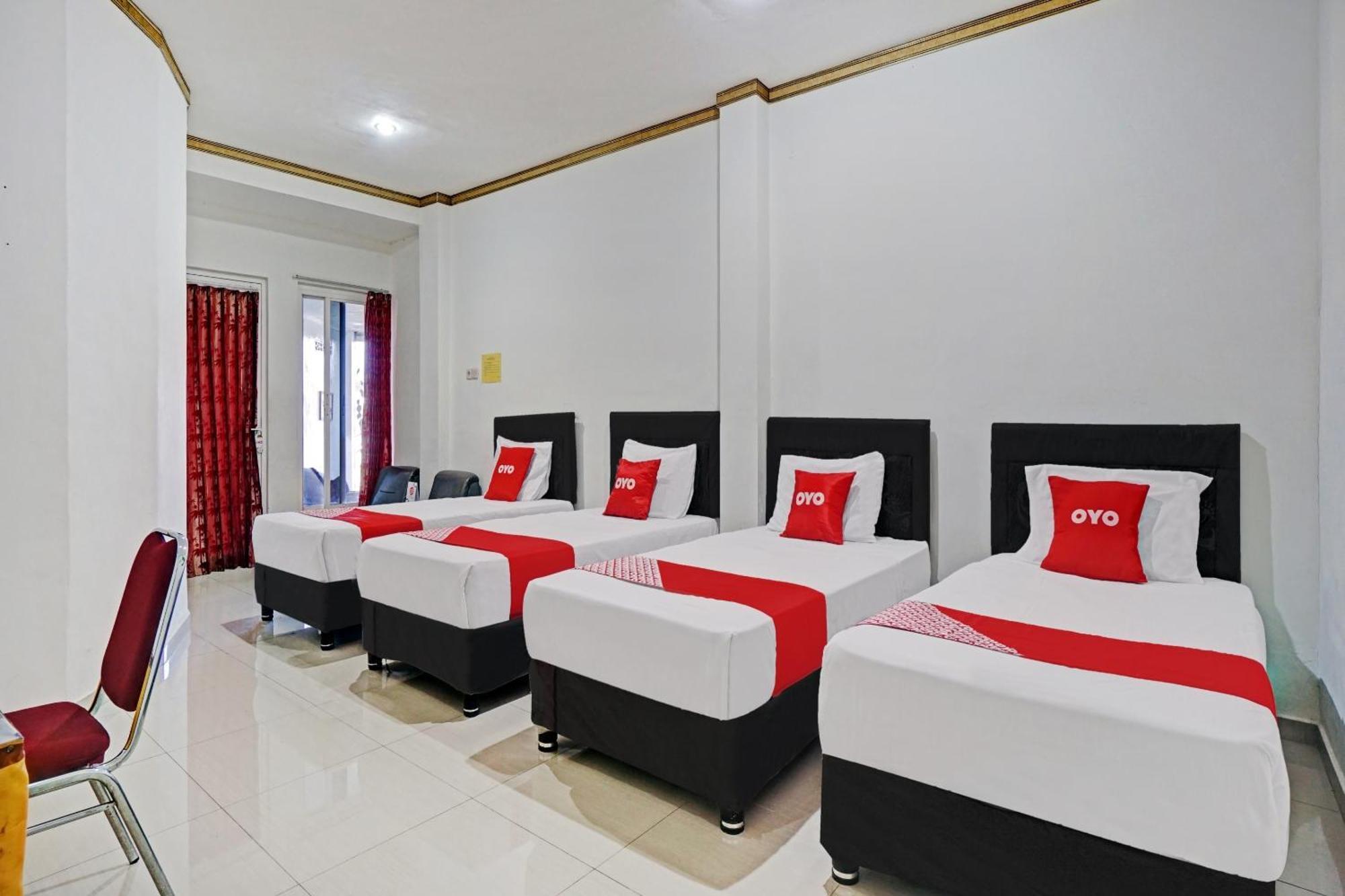 Oyo 90028 Hotel Victory باتو المظهر الخارجي الصورة