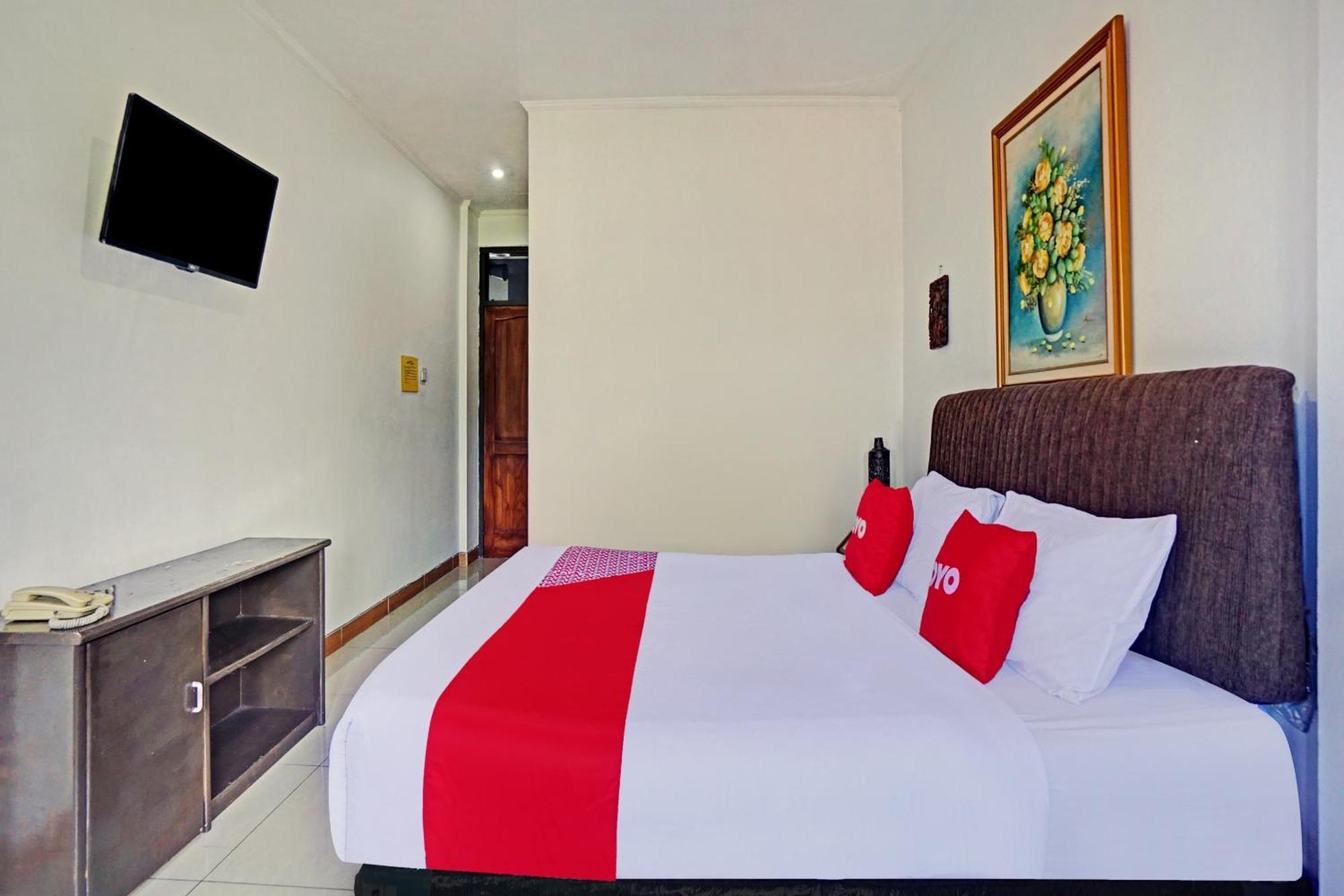 Oyo 90028 Hotel Victory باتو المظهر الخارجي الصورة