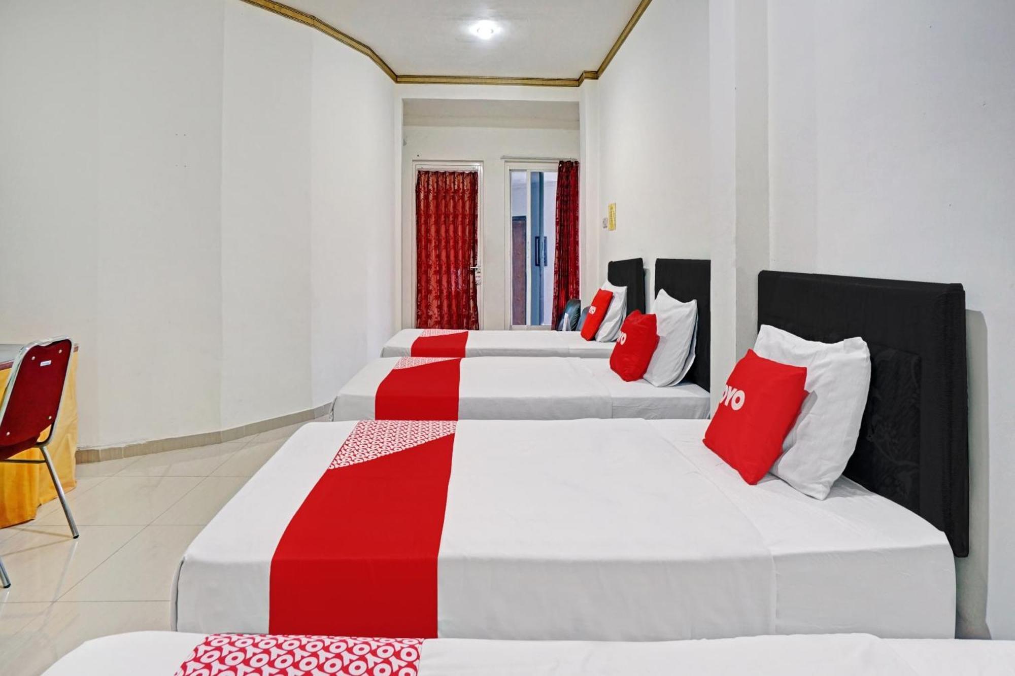 Oyo 90028 Hotel Victory باتو المظهر الخارجي الصورة