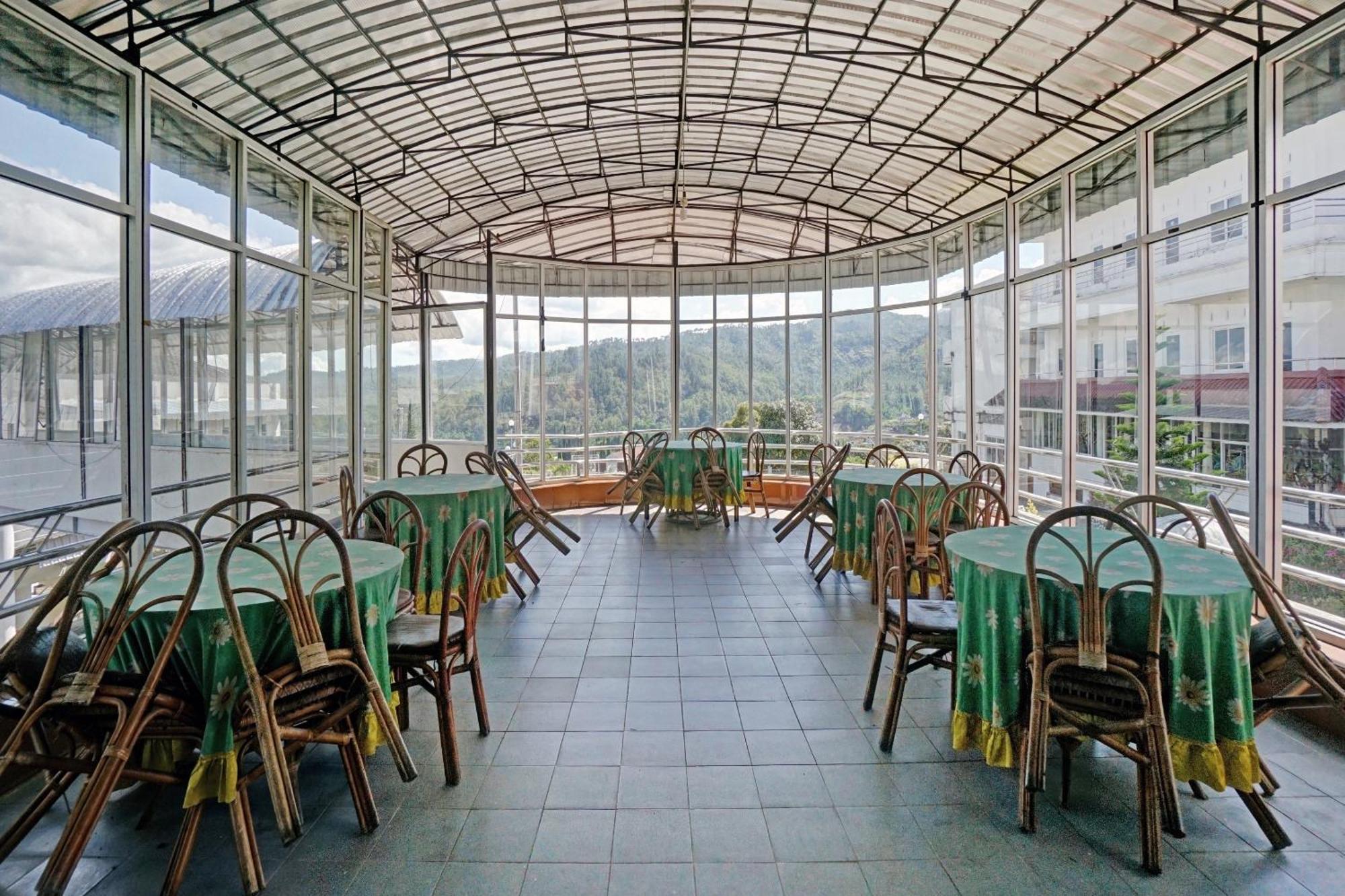 Oyo 90028 Hotel Victory باتو المظهر الخارجي الصورة